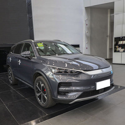 ガソリンSUVByd Tang 7座 635km走行距離 電動運転手 座席調整