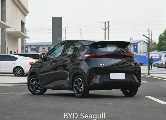 330kW 最大電池容量 ブラック&amp;ホワイトのByd SeagullEVカー 405kmの範囲