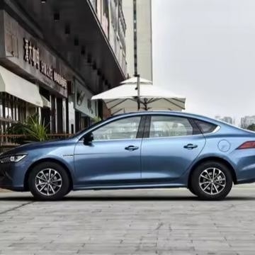 パーソナライゼーション 2024 Byd Qin Plus Honor Edition Dm-I 55km リーディング・エディション エナジー・ベーキル