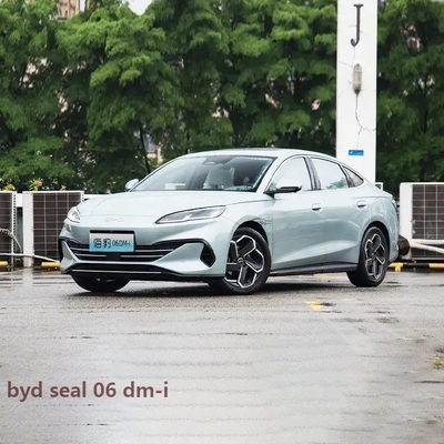 80km 新発売 2024 Bydシール 06 Dm-I エネルギー車両 タイヤサイズ 225/50 R18 座席 5