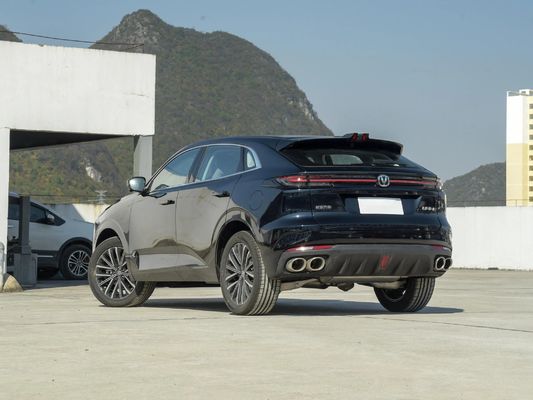 チェンガン・ユニ-K 2024 自動車 ブラック・セダン愛好家の理想的な選択