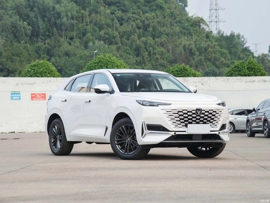 2024 チャンガン Uni-V 2.0t セダン 最大出力 245/45 R20 走行距離 ≤10000 km