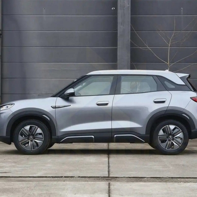2024 BYD ユアン 5 ドア 5 席 SUV 電動車 401km 走行距離リーダー版