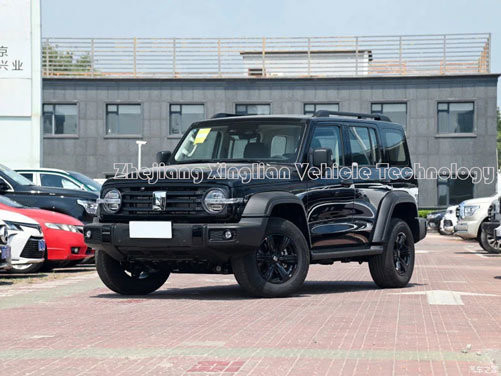タンク300 自動車 中国 8 スピード 227HP 5 シート 機械式ブレーキシステム付きのガソリンSUV