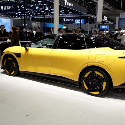 2024 Zeekr 007 Awd 電気自動車 長距離とマルチリンク独立式懸垂