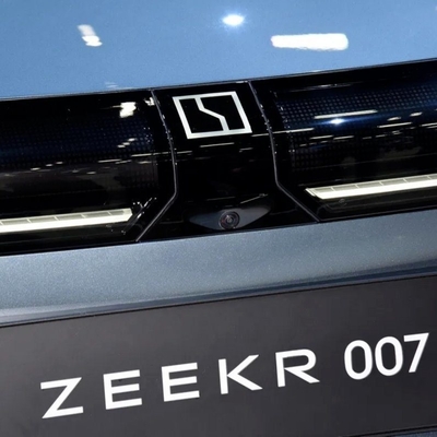 Zeekr 007 2024 4WD 75kwh 100 Kwh EV カー 純粋電気 MID サイズ 車のバックサスペンション 形式