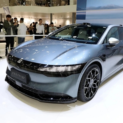 純電動エンジン ジーリー ジーカー 007 2024 001 電気自動車 100kwh ファイバートップ版