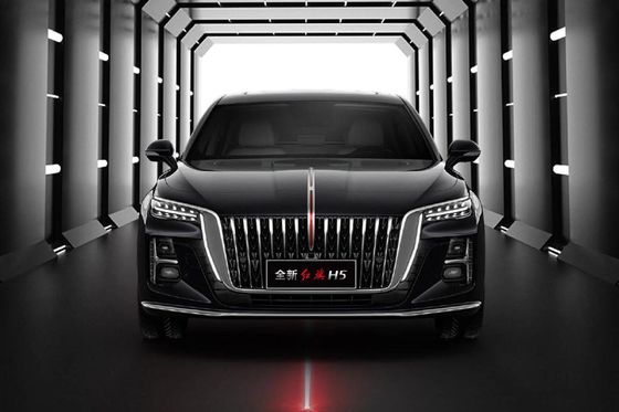 1.5t 169 PS  benzin 7DCT MIDサイズ 閉ざされた車体型 4ドア 5席セダン