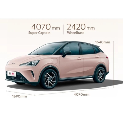 Neta Aya 2023 完全に閉ざされた成人用電気自動車 Fwd 充電時間 0.5h 最大速度 101km/H