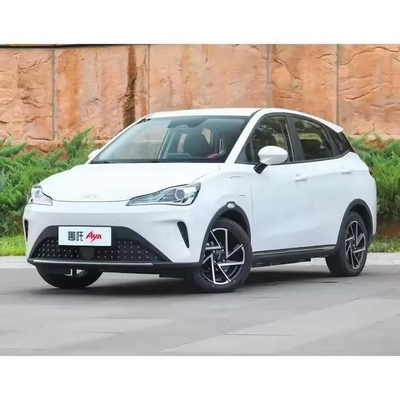 Neta Aya 2023 完全に閉ざされた成人用電気自動車 Fwd 充電時間 0.5h 最大速度 101km/H