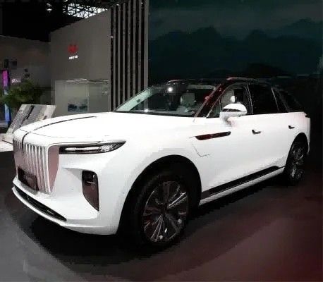 ボディスタイル セダン ホンキ E-HS9 または 4WD モーター付きの中古の中国製 高級電気自動車