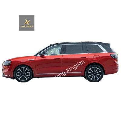 5ドア6座4輪駆動 高級SUV 1000~1600ccの排量と左方向